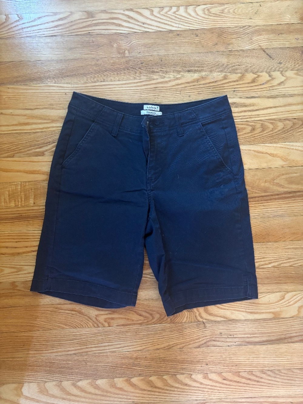 Woman’s LL bean Bermuda style shorts